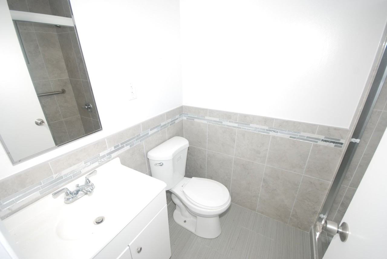 1427 El Camino Real - Photo 6 of 23