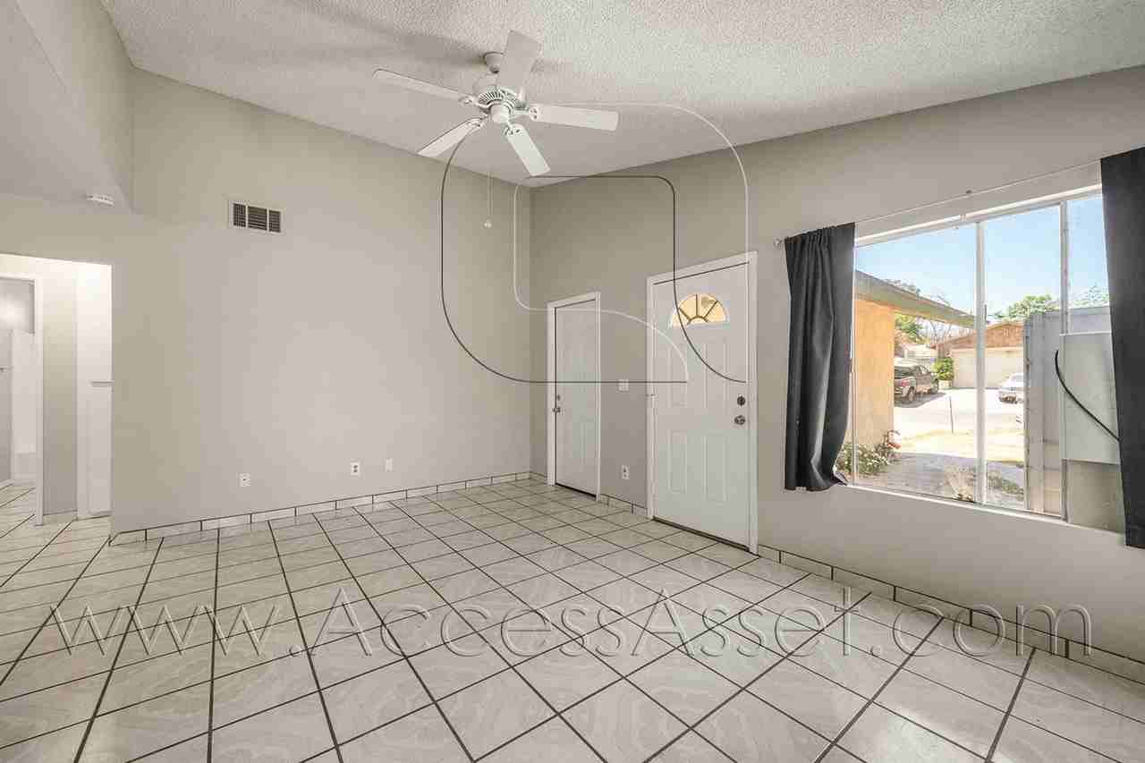 33092 Esther St #1 - Photo 3 of 18