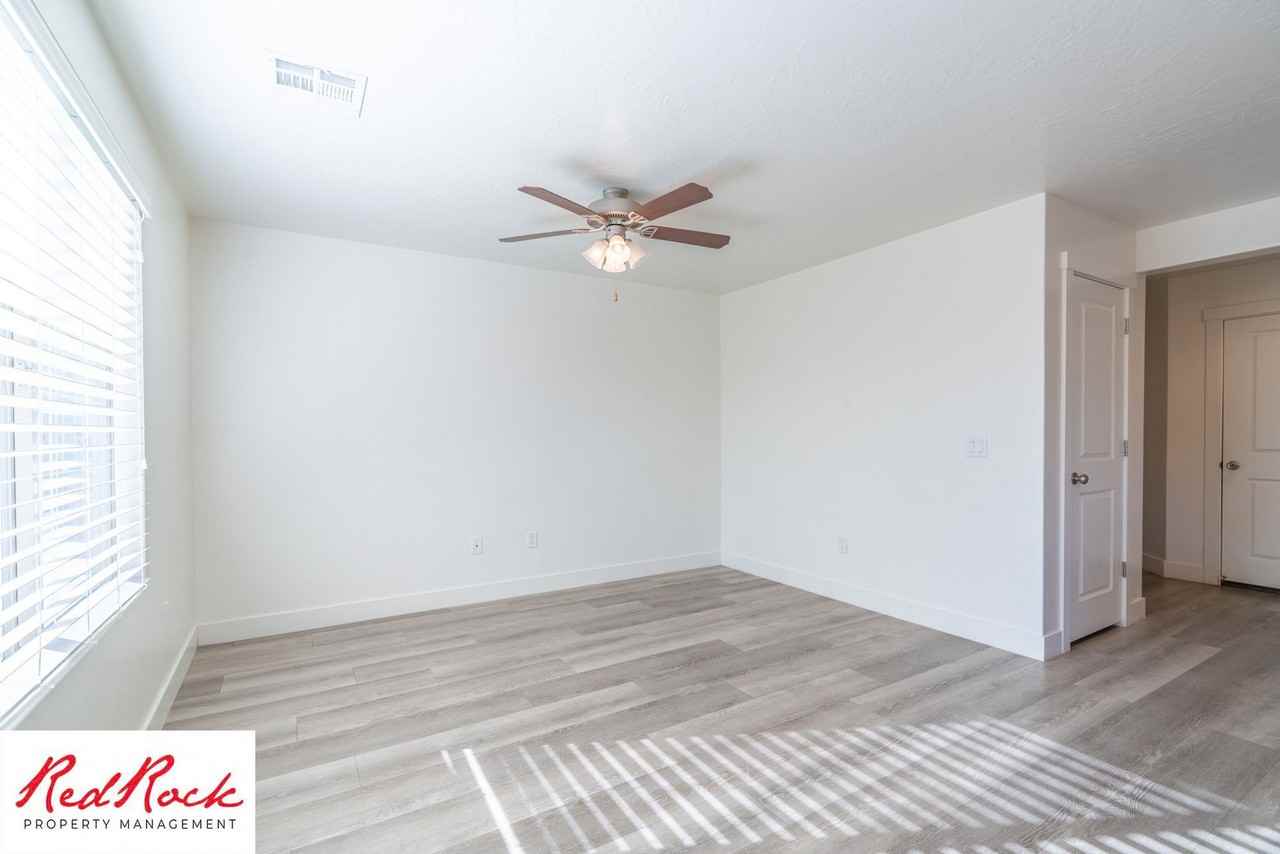 3806 E Nova Ct - Photo 2 of 42