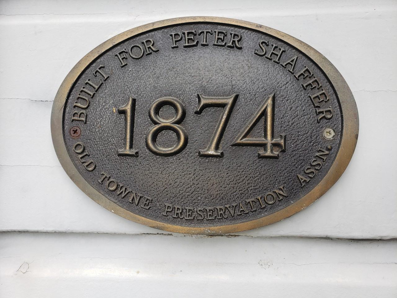 221 N Orange St - Photo 3 of 4