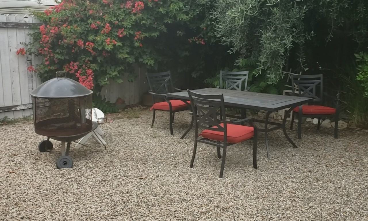 221 N Orange St - Photo 4 of 4