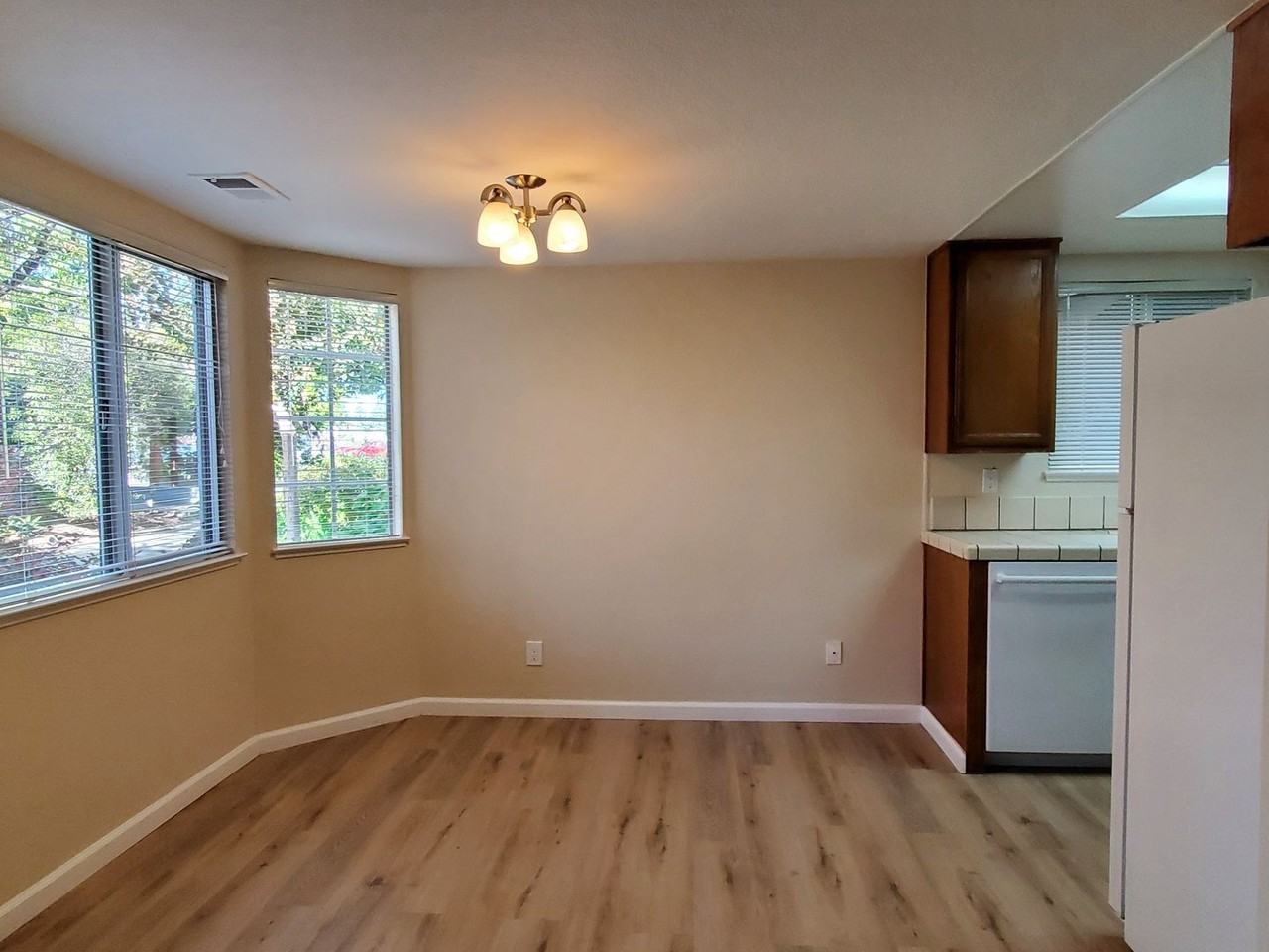 3491 Wine Barrel Way - Photo 3 of 9