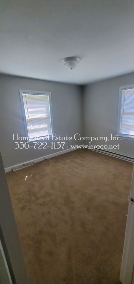 1500 Montague St - Photo 7 of 11
