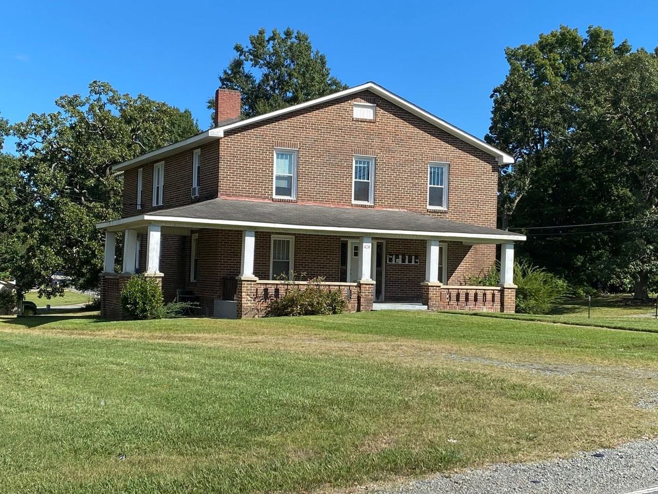 426 426 S. Beaumont Ave-D #D - Photo 2 of 13