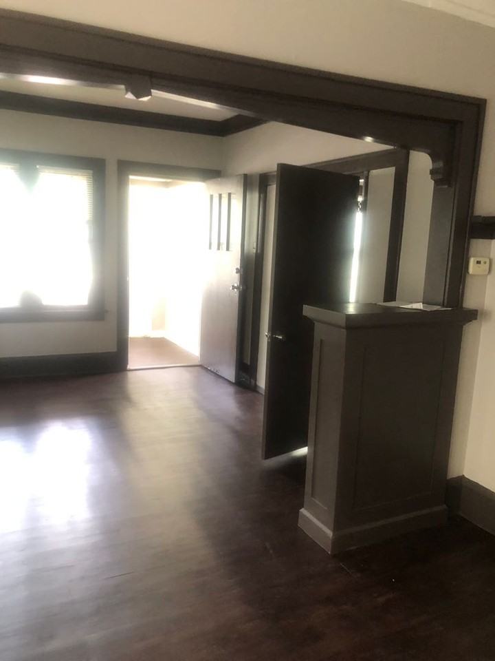 3322 Bryant Ave N - Photo 6 of 13