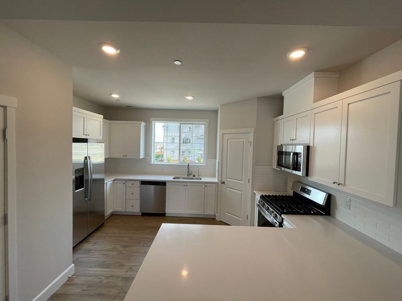 12957 Sw Meadbrook Ln - Photo 5 of 50