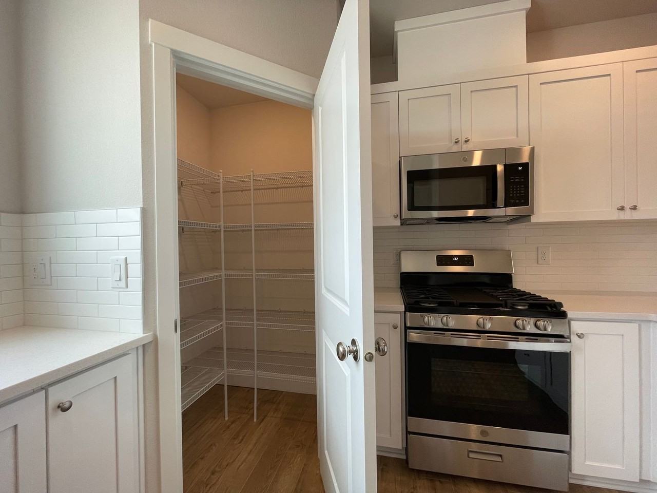 12957 Sw Meadbrook Ln - Photo 6 of 50