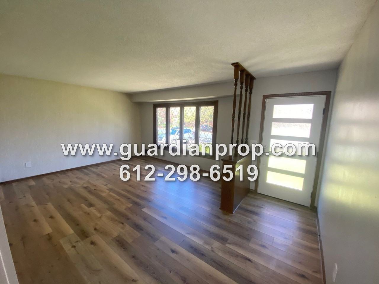 5249 Jeffery Dr - Photo 2 of 18