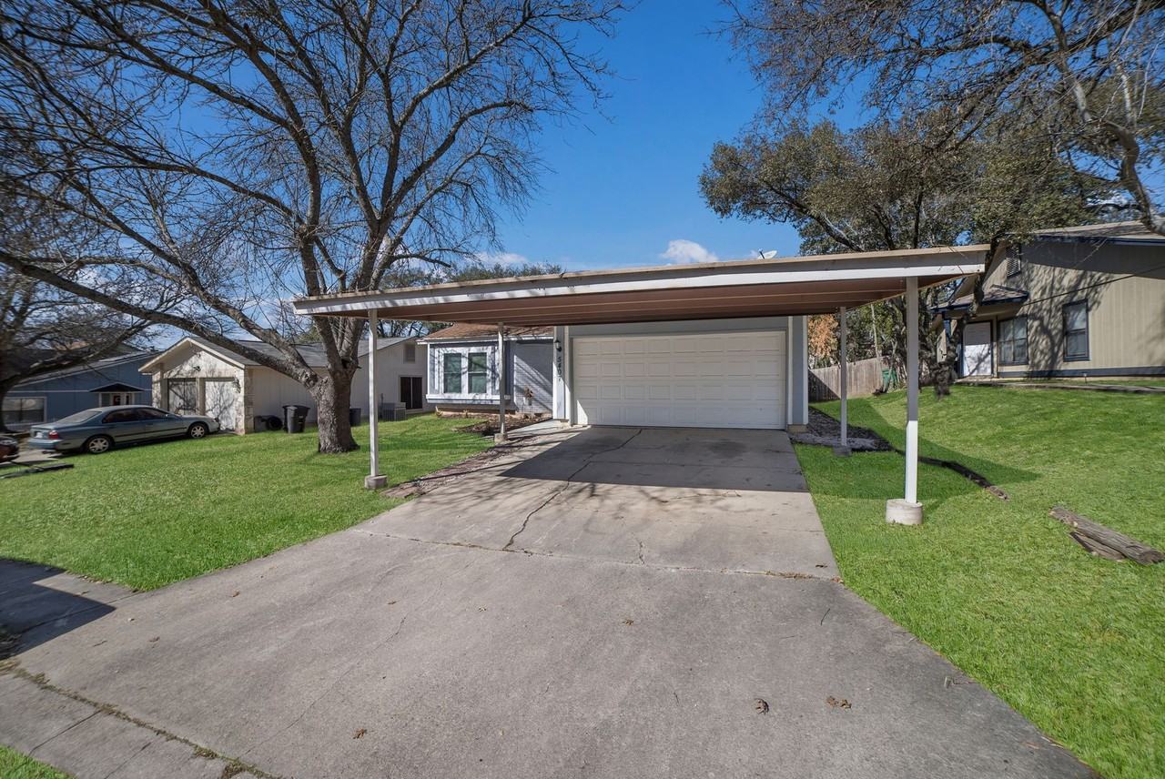 5407 Vista Court Dr - Photo 3 of 28
