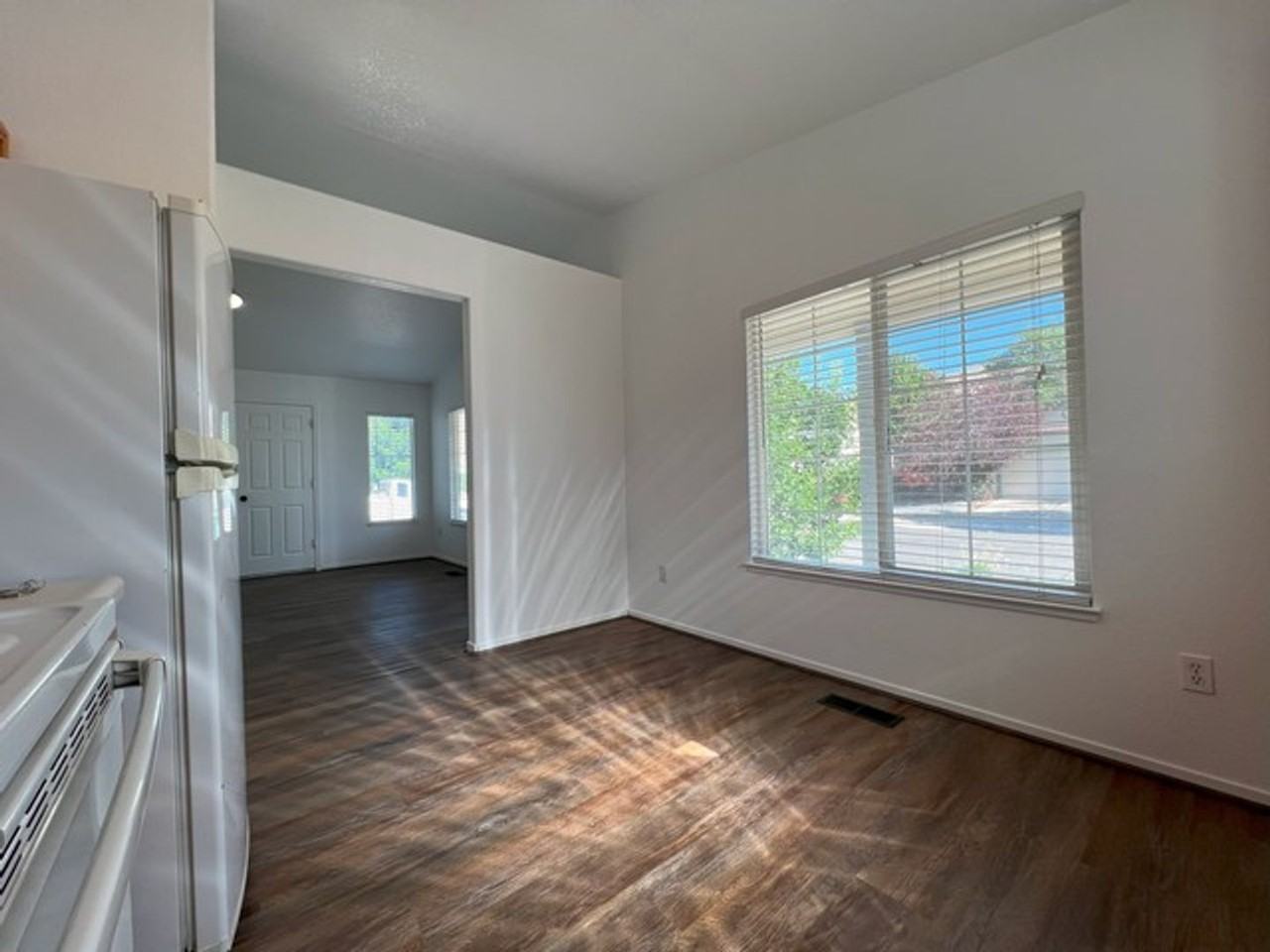 17784 Georgetown Dr - Photo 5 of 15