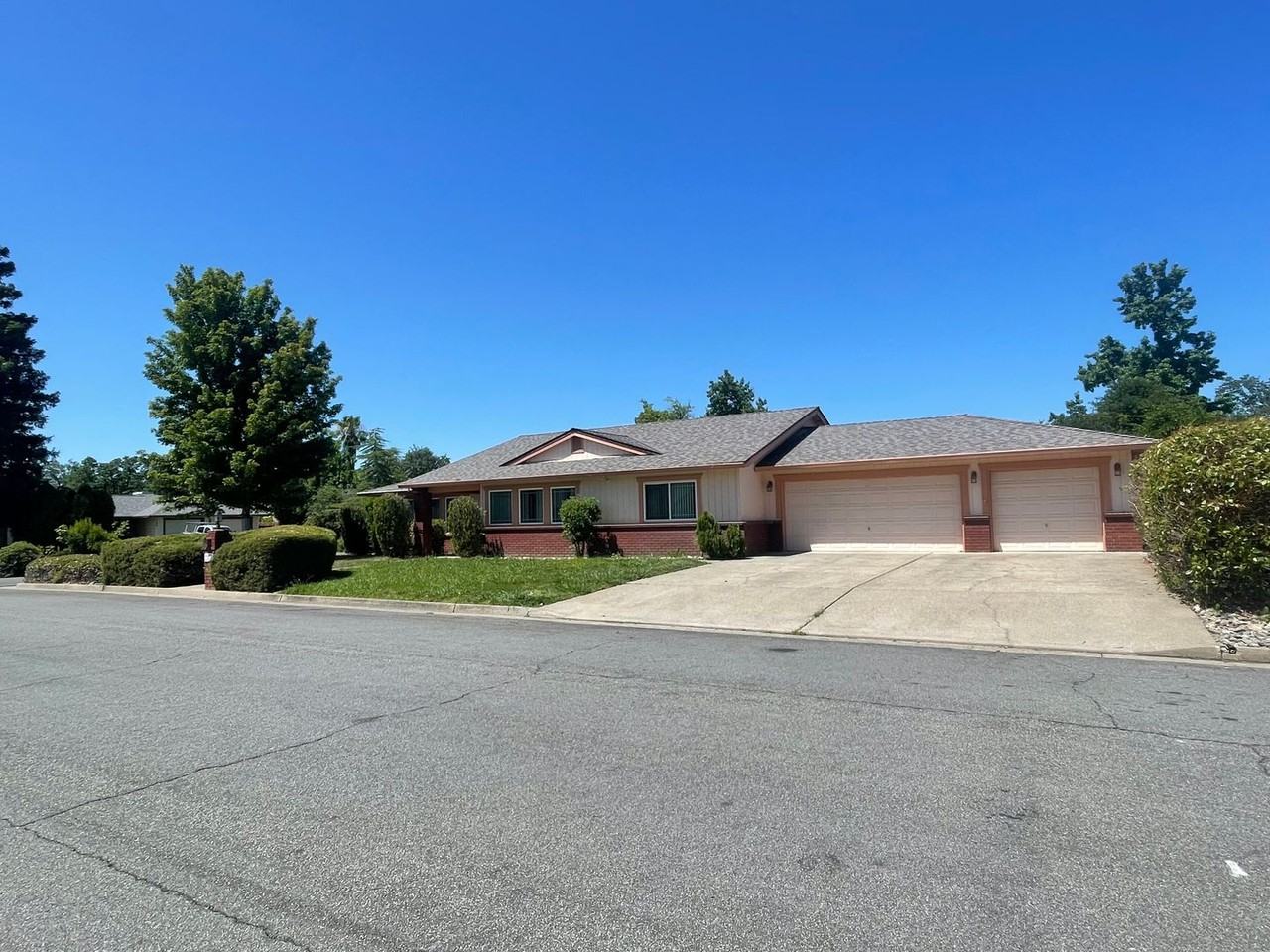 7222 Jonella Way - Photo 2 of 34