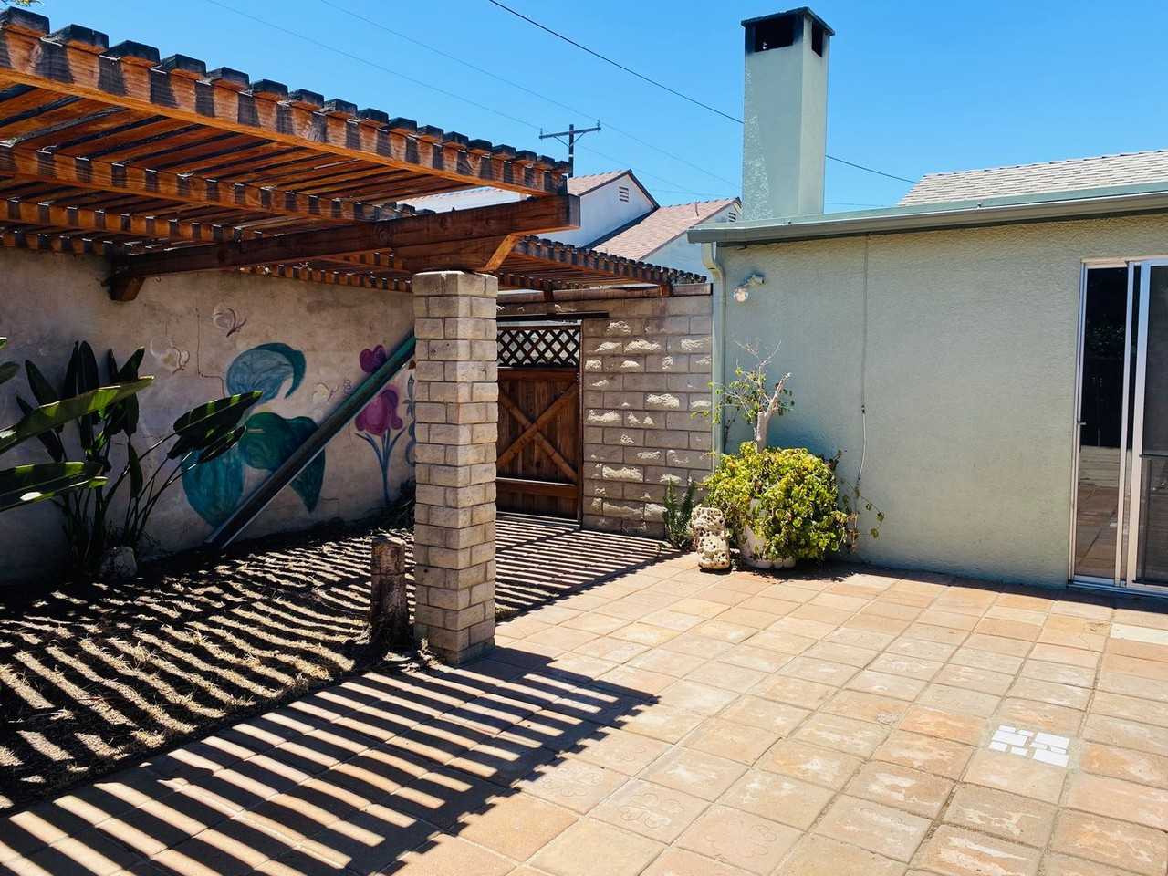 214 N K St - Photo 2 of 18