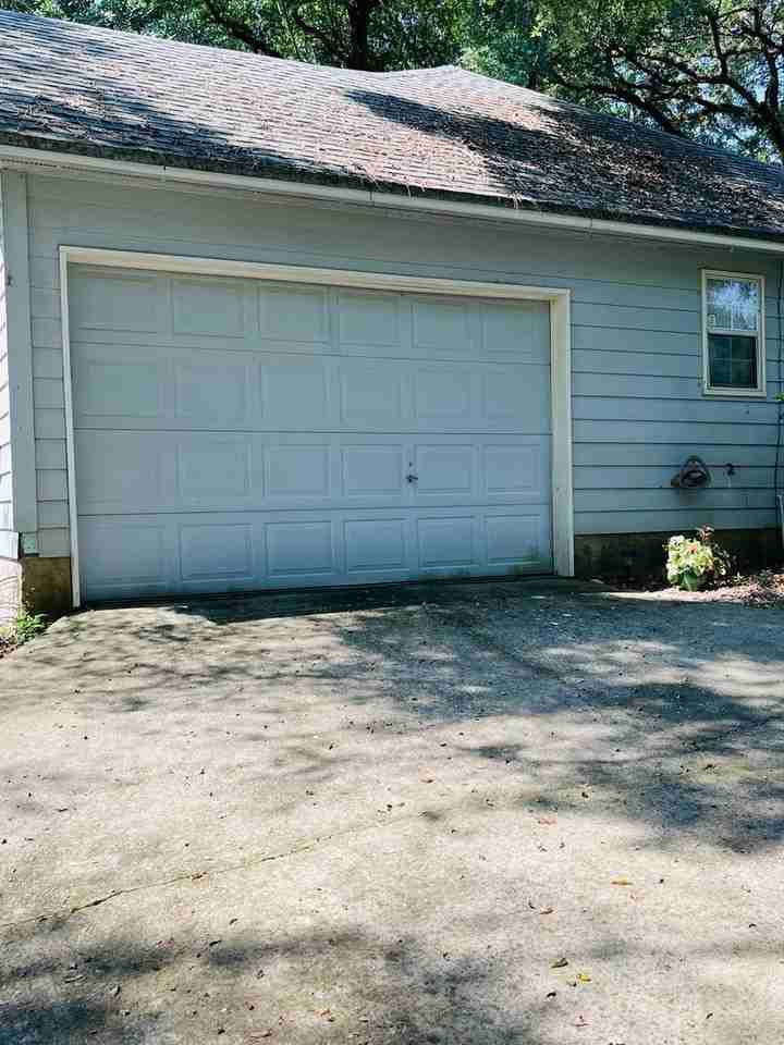 6444 Cavalcade Trl - Photo 3 of 32