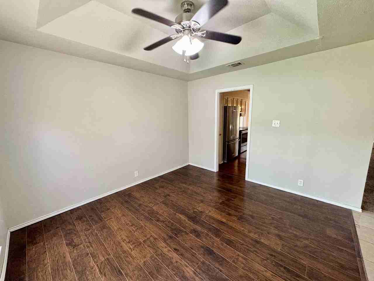 4410 Lakebend West Dr - Photo 6 of 37