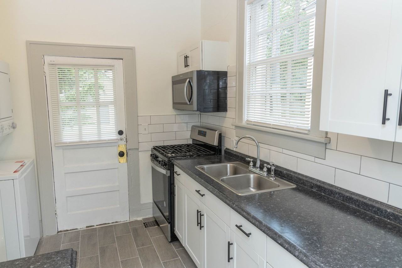 1131 Magnolia Curv - Photo 5 of 15