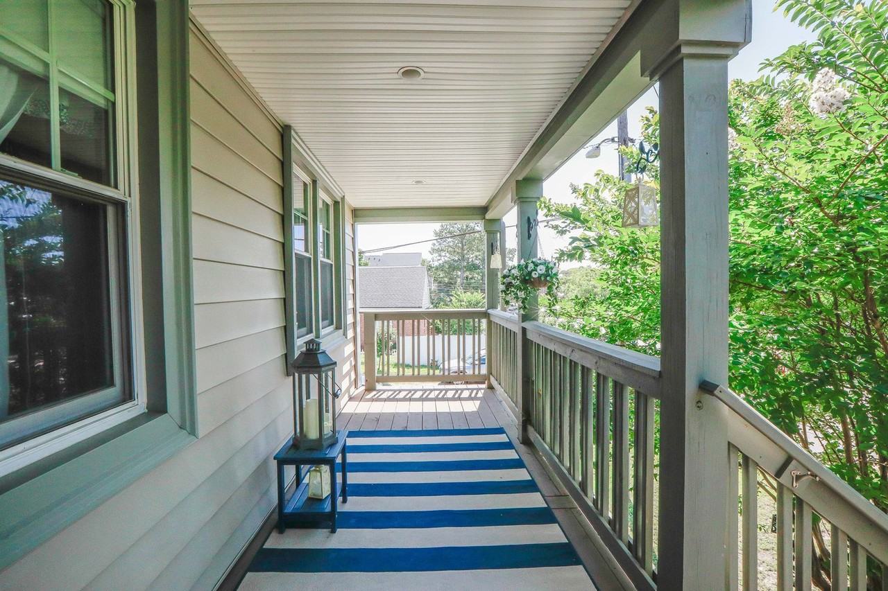 1040 Little Bay Ave - Photo 5 of 48