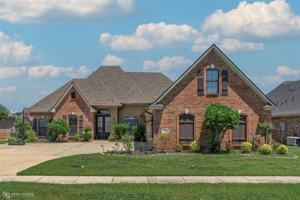 featured image of 230 Welham Trce