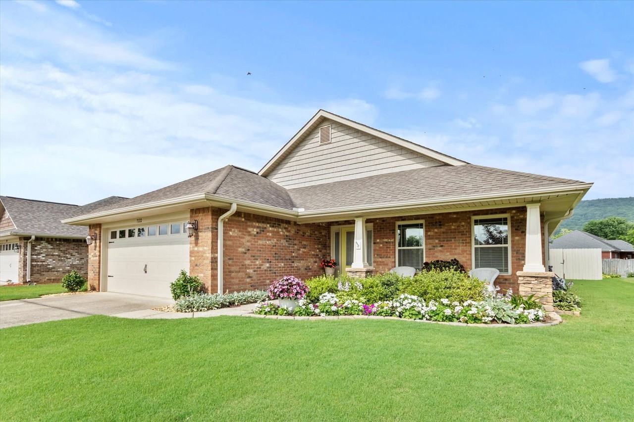 7122 Pale Dawn Pl Se - Photo 3 of 35