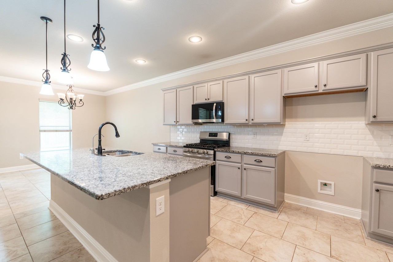 349 Coppice Pl - Photo 2 of 10