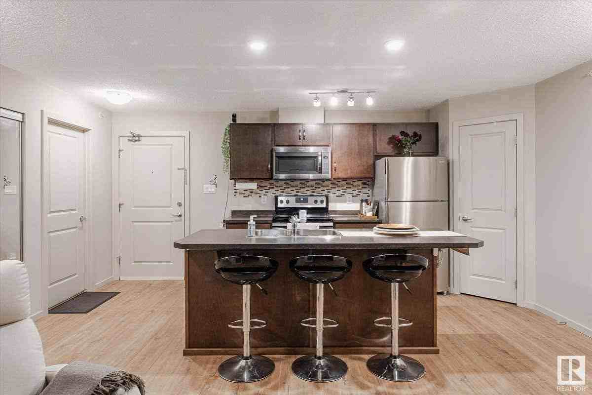 5404 7 Avenue Southwest #405 - Photo 2 of 25