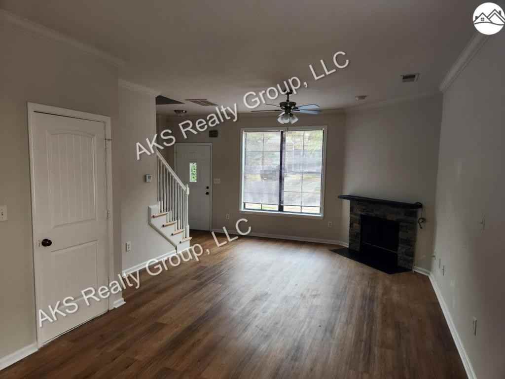 2269 Ridgemont Dr - Photo 4 of 19