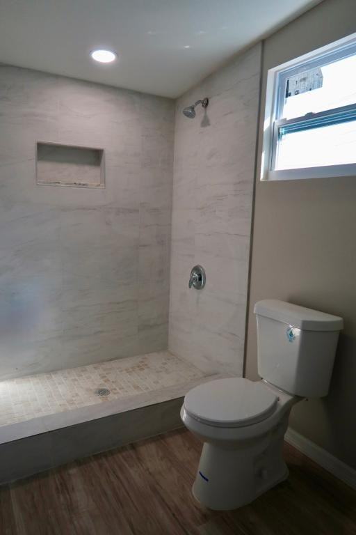 410 Suwanee Drive - Photo 3 of 18