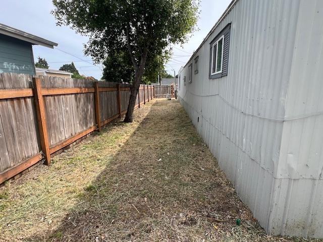 1101 Century Dr Ne - Photo 3 of 10