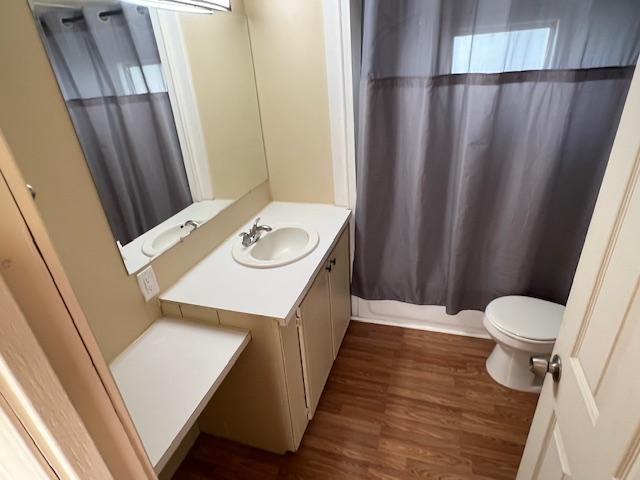 1101 Century Dr Ne - Photo 5 of 10