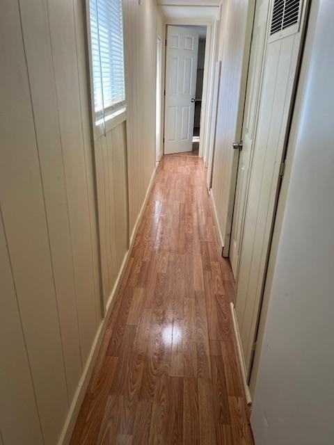 1101 Century Dr Ne - Photo 7 of 10