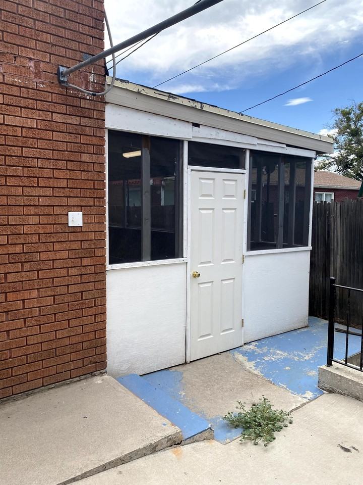 295 Es - Photo 3 of 18