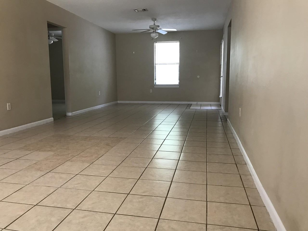 4998 Okaloosa Ln - Photo 4 of 5