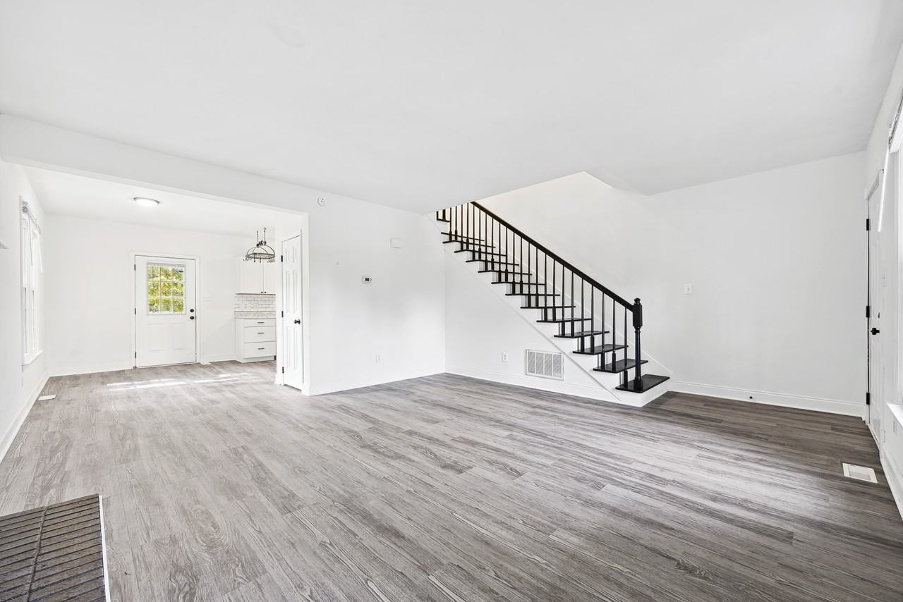 6101 Highcastle Ct #1 - Photo 6 of 17