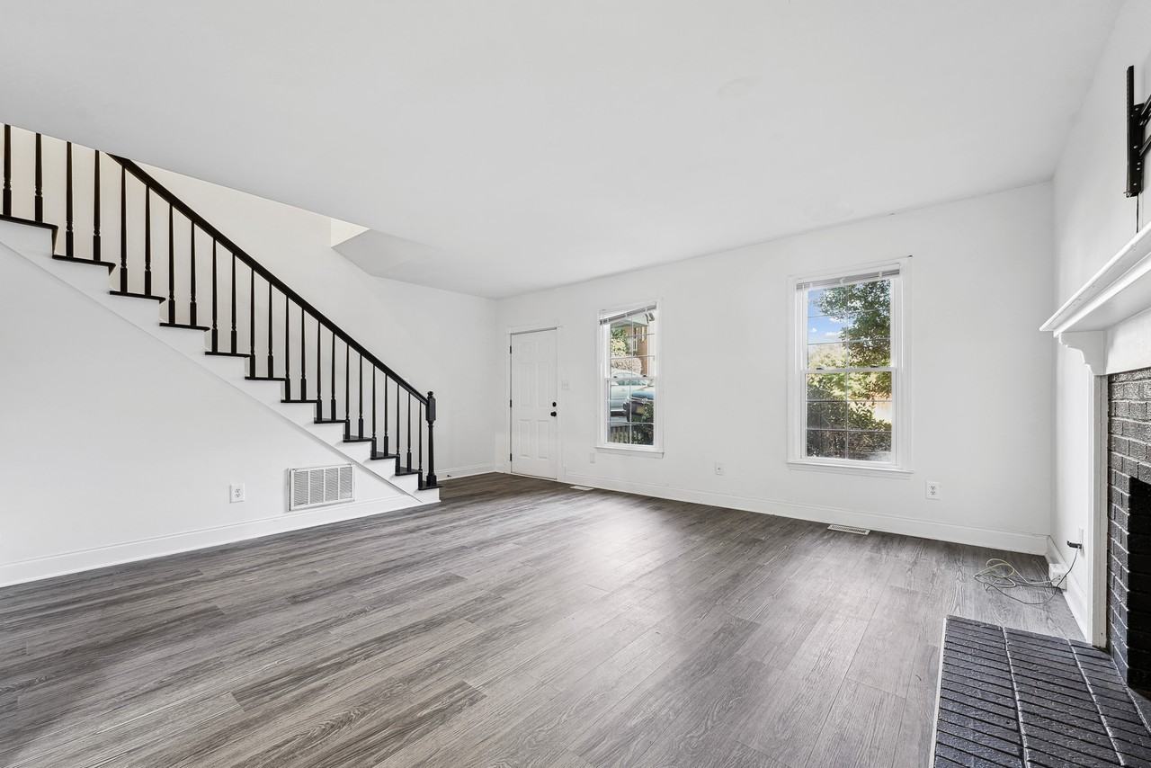 6101 Highcastle Ct #1 - Photo 3 of 17