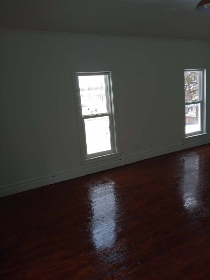 1035 N 3rd E #C - Photo 2 of 20