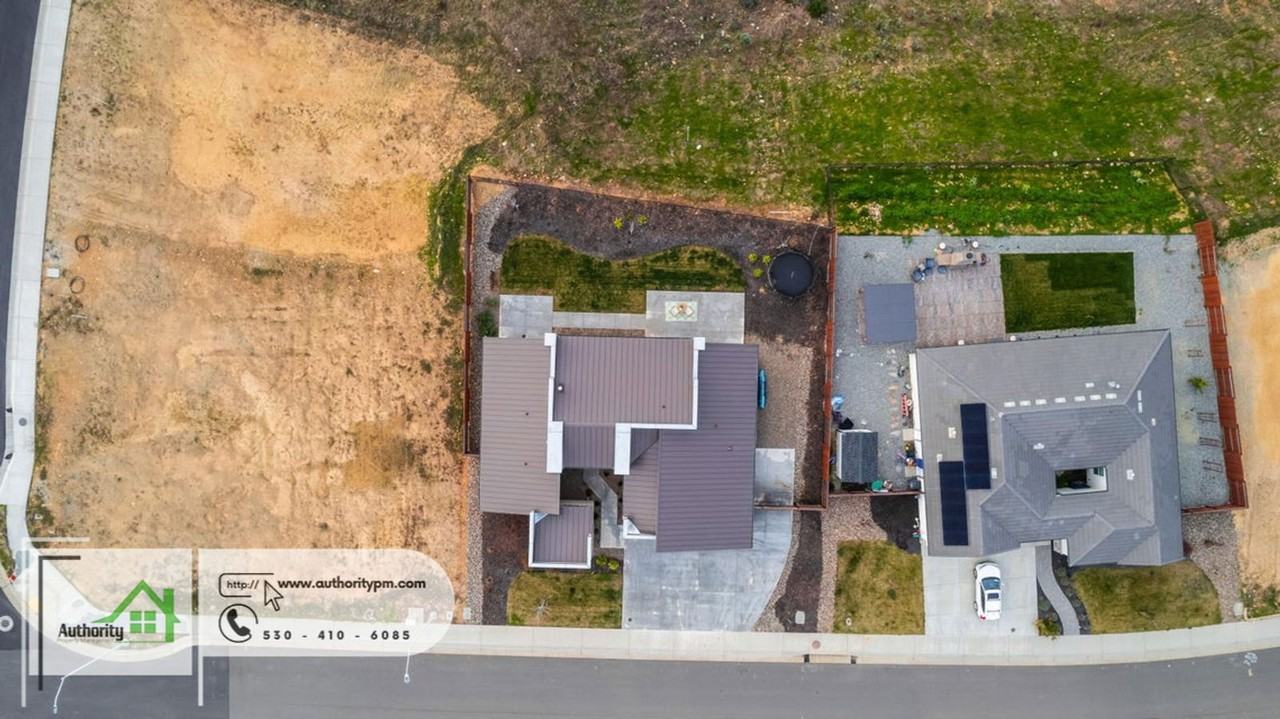 4768 Lower Springs Rd - Photo 5 of 34
