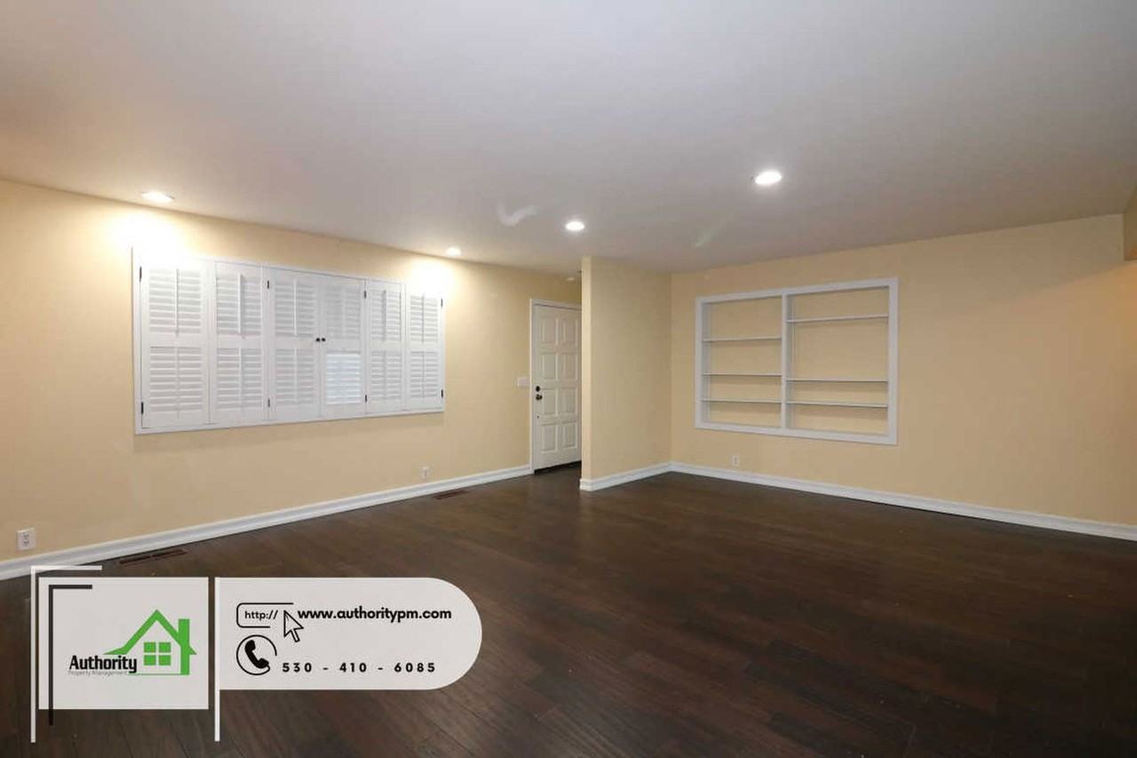 875 Lakeview Dr - Photo 7 of 36