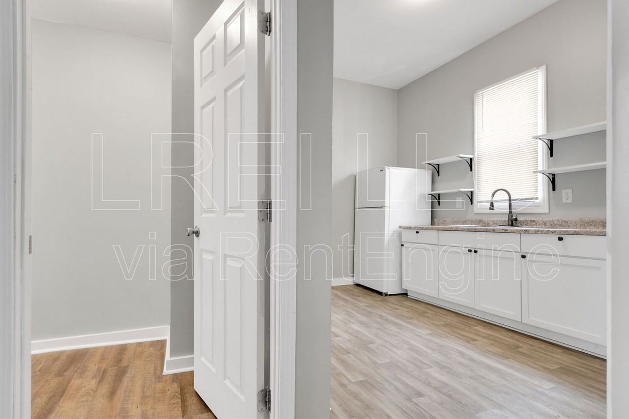 3932 Rankin St - Photo 4 of 15