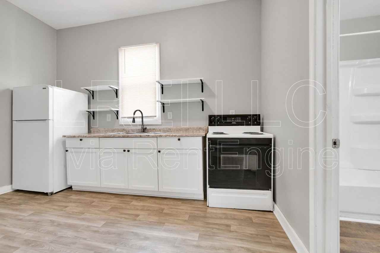 3932 Rankin St - Photo 6 of 15