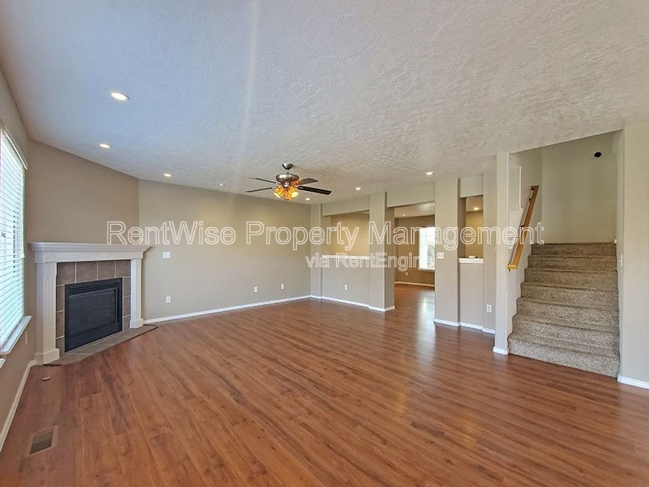 8260 W Dulcimer St - Photo 4 of 21