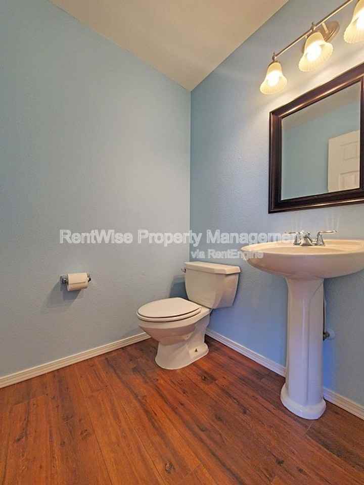 8260 W Dulcimer St - Photo 7 of 21