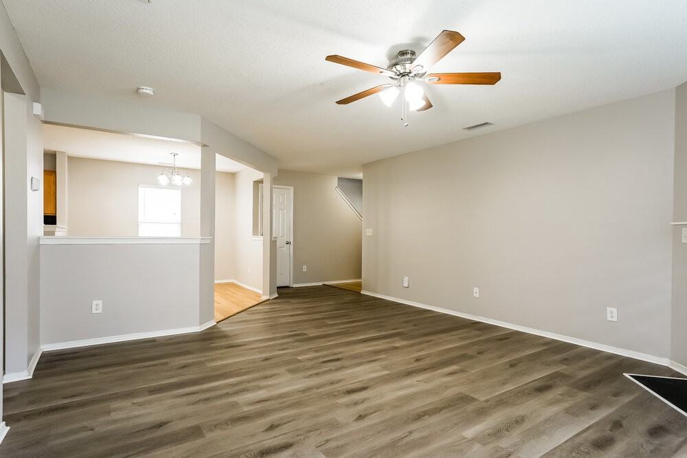 3129 Varcroft Rd - Photo 4 of 17