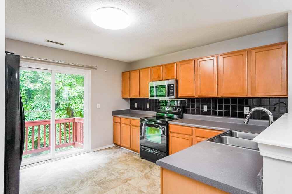 3129 Varcroft Rd - Photo 7 of 17