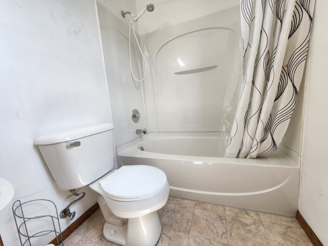 133 Leffert St - Photo 2 of 11