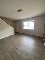 1010 Sable Dr #B - Photo 1 of 1