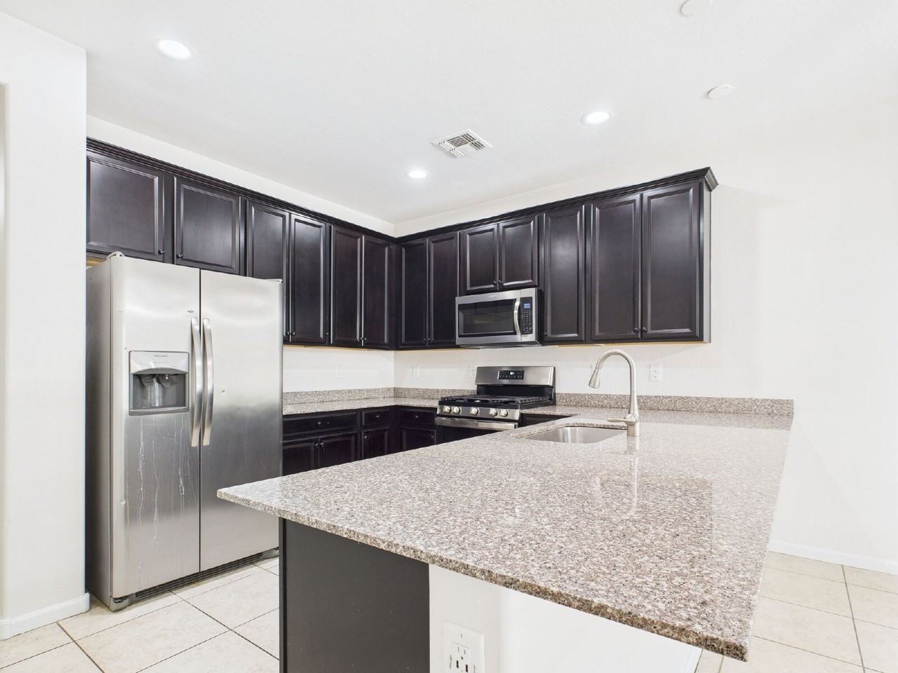 10511 E Corbin Ave - Photo 5 of 20