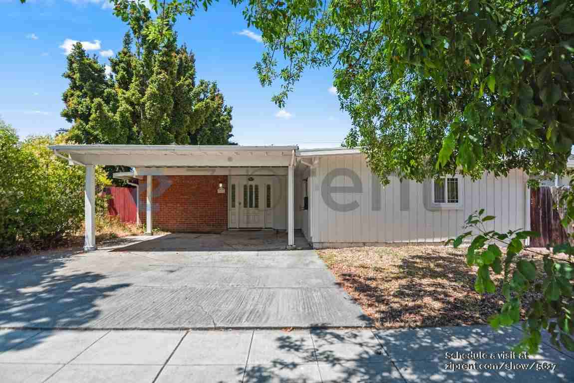 921 Lakebird Dr - Photo 2 of 30