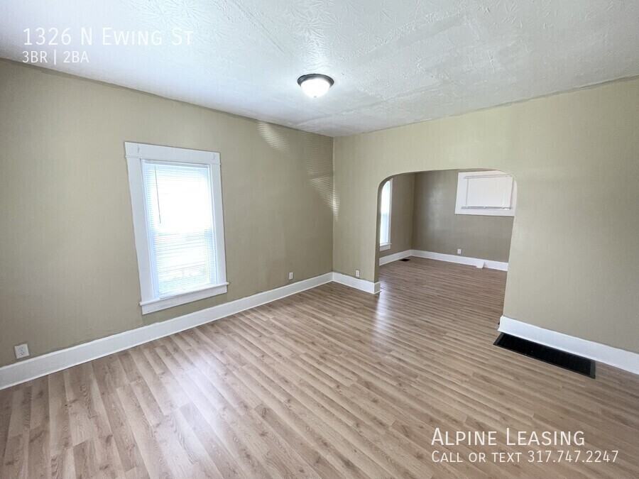 1326 N Ewing St - Photo 2 of 8