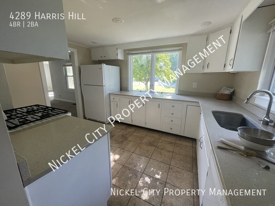 4289 Harris Hill Rd - Photo 2 of 16