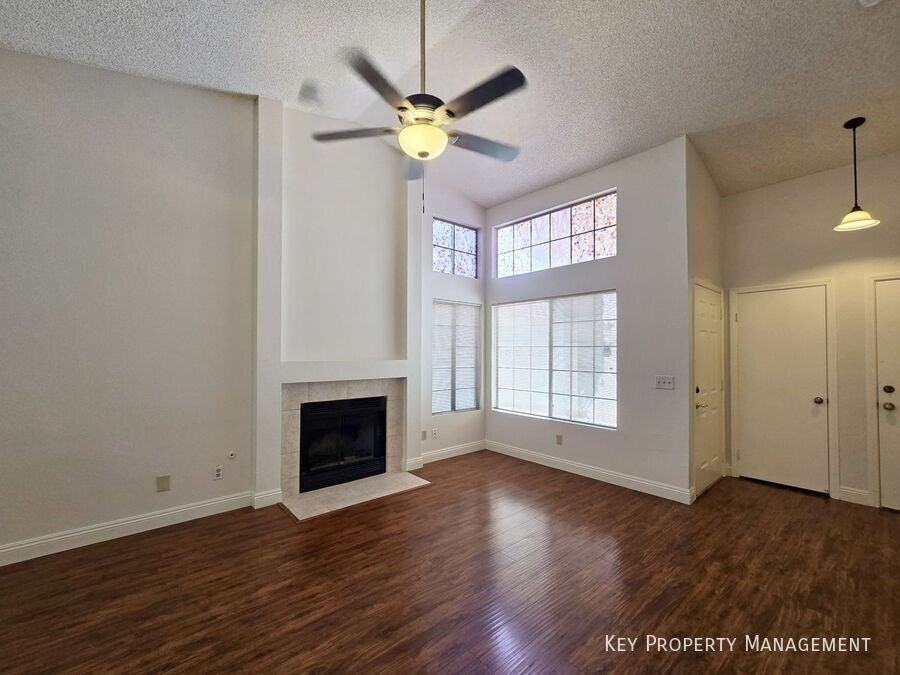 1139 Placerville St - Photo 3 of 35