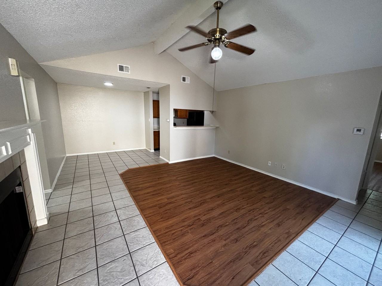 16337 Edgemere Dr - Photo 2 of 13
